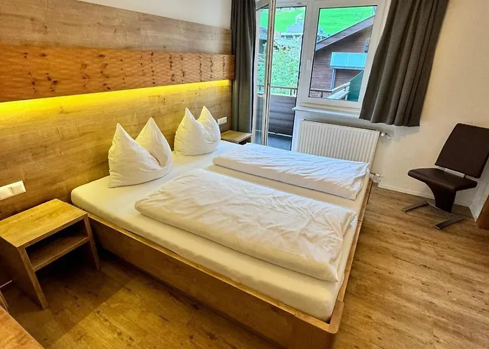 Ahorn Bed & Breakfast