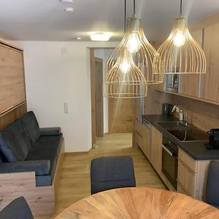 Bed & Breakfast Ahorn 3*